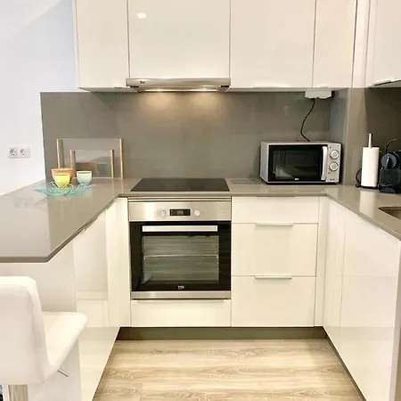Miller Beach Flat By Canary365